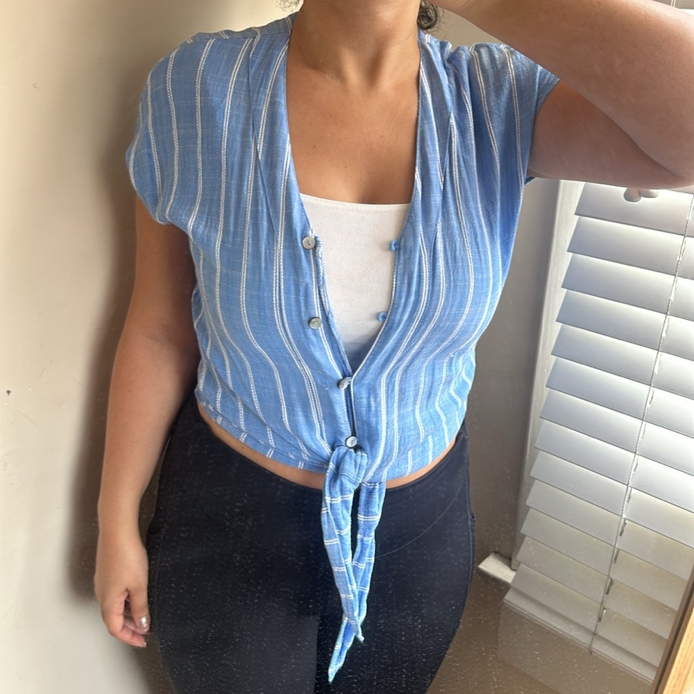 LC Lauren Conrad Blue White Stripe Button Tir Front Detail V-Neck Cap Sleeves